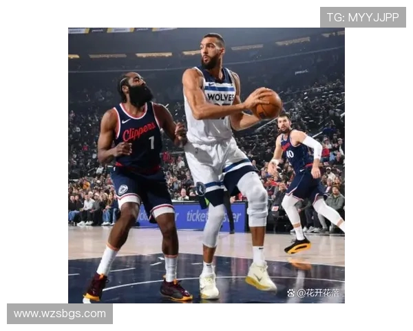 洛杉矶快船队与猛龙的激烈对决揭示NBA季后赛的精彩瞬间