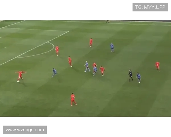 西安足球队快攻战术解析与实践探讨 西安足球队快攻战术解析与实践探讨