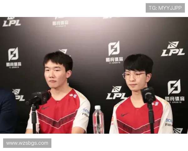 RNG在冠军杯中的团队配合分析与表现评估